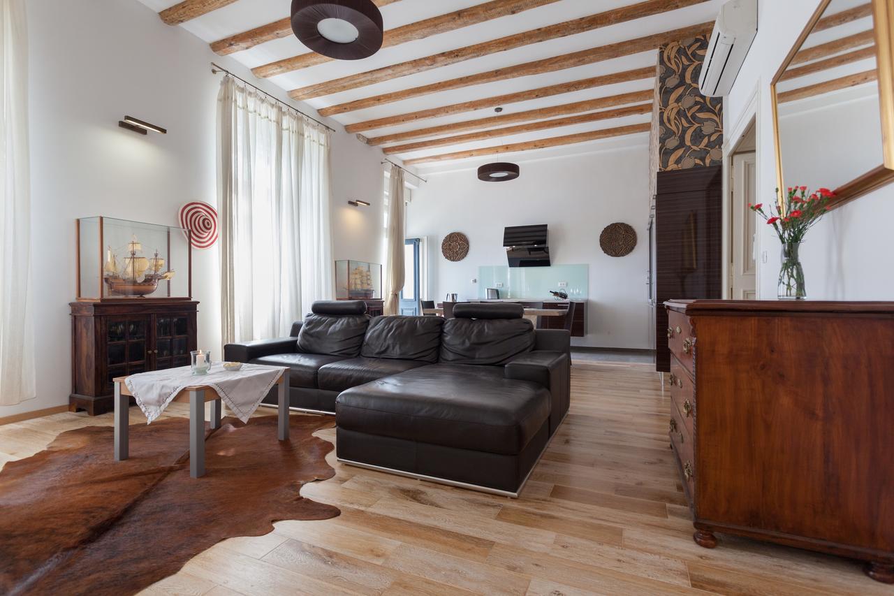 Luxury Beachfront Apartment Banje Ντουμπρόβνικ Εξωτερικό φωτογραφία
